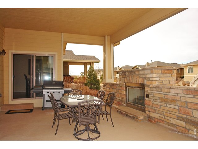Covered patio with gas fireplace