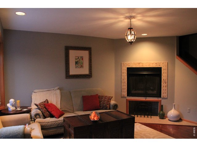 Residential for Sale in Simpson 1927 Pine Condos