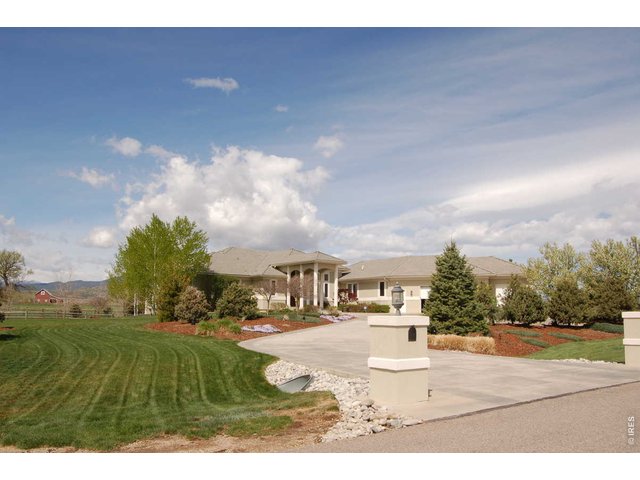 Single Family Home Real Estate for Sale located in the neighborhood of Paradise Valley Estates, in the city of Berthoud, CO