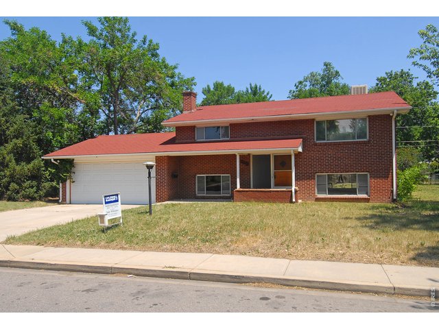 Single Family Home Real Estate for Sale located in the neighborhood of Fischers, in the city of Louisville, CO