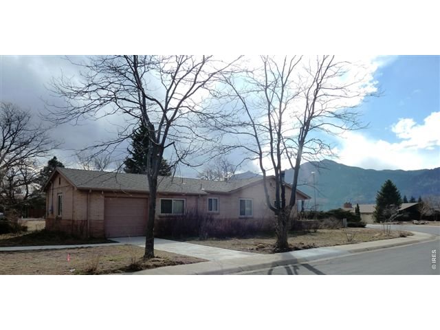 Single Family Home Real Estate for Sale located in the neighborhood of Hillcrest, in the city of Boulder, CO