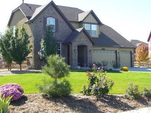 Photo of Listing #702500