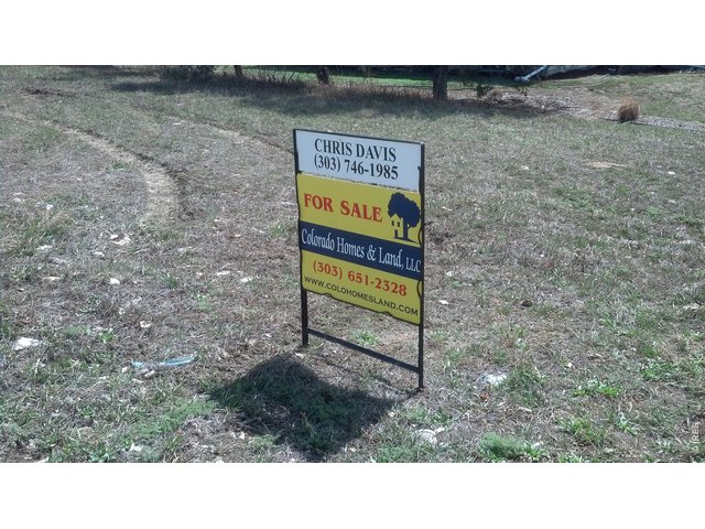 824 Hover St, in the city of Longmont Real Estate in CO by TRACT 733-A LESS A-1 4-2N-69 L ESS MOST WLY 15.9 F,