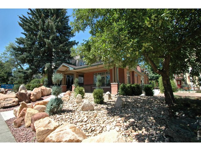 Single Family Home Real Estate for Sale located in the neighborhood of University place, in the city of Boulder, CO