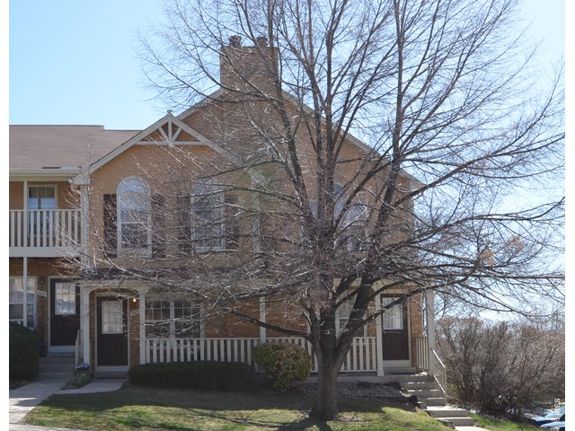 Townhouse / Condo Real Estate for Sale located in the neighborhood of Hunter's Ridge, in the city of Louisville, CO