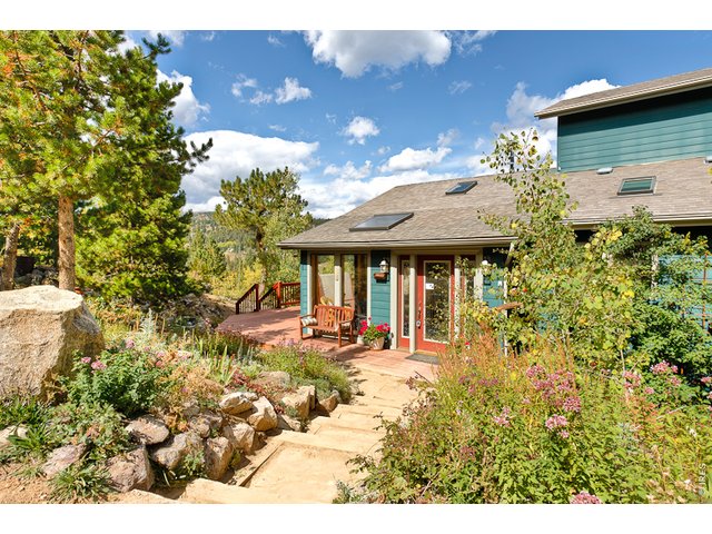 Single Family Home for Sale by 927 Hummer Dr in the Nederland, located in the neighborhood of Cold Springs